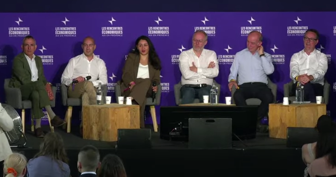 Stéphane Carcillo, chef de la division "Emplois et Revenus" à l'OCDE, Reda Mahfoud, directeur général France de Malt,  Inès Seddiki, co-fondatrice de Ghett-up - Projet Jeunesse(s), Denis Gravouil, secrétaire confédéral de la CGT, Alain Roumilhac, président France & Europe du Sud de ManpowerGroup, Olivier Lenel, président du directoire de Forvis Mazars France